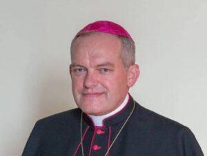 Přečtete si více ze článku Arcibiskup olomoucký Josef Nuzík, předseda ČBK, k výsledkům voleb do Poslanecké sněmovny